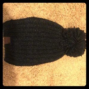 Black CC Pom Pom beanie (adult)